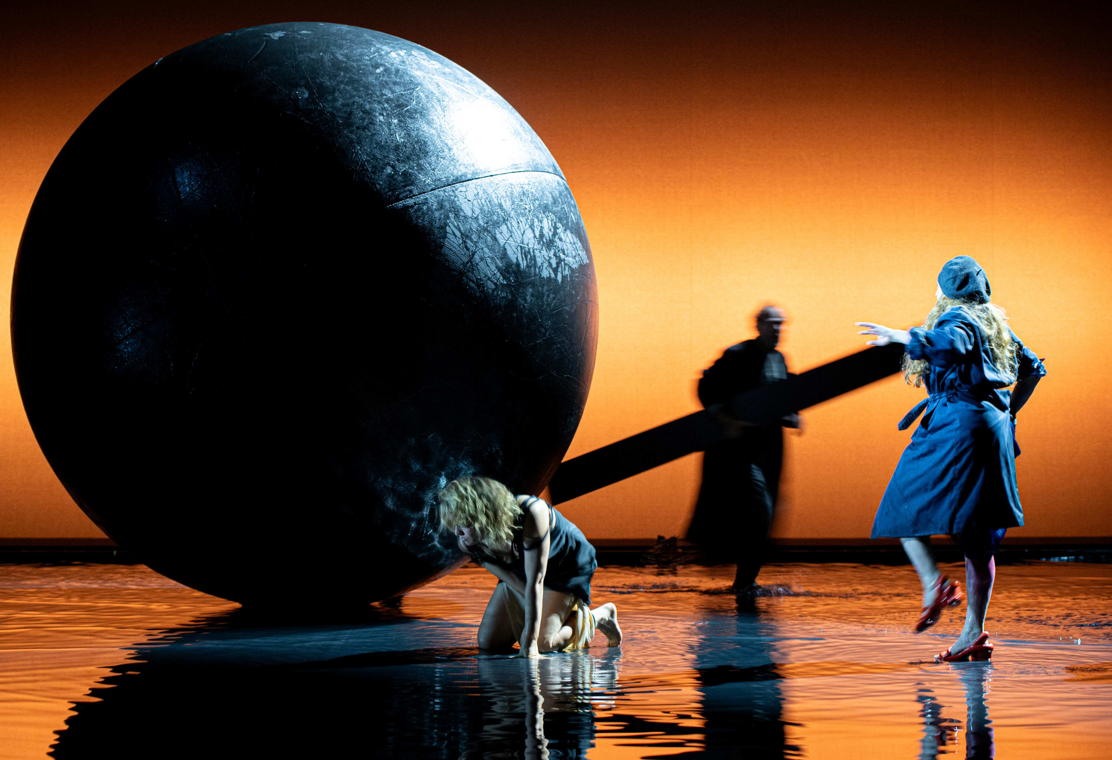 Moeder Courage (c) Vahid Amanpour, KVS & Toneelhuis (2)